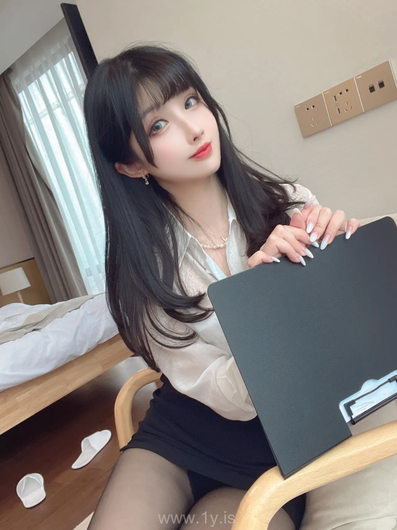 Rioko LiangLiangZi（凉凉子） VOL.92 OL双人 – OL前辈